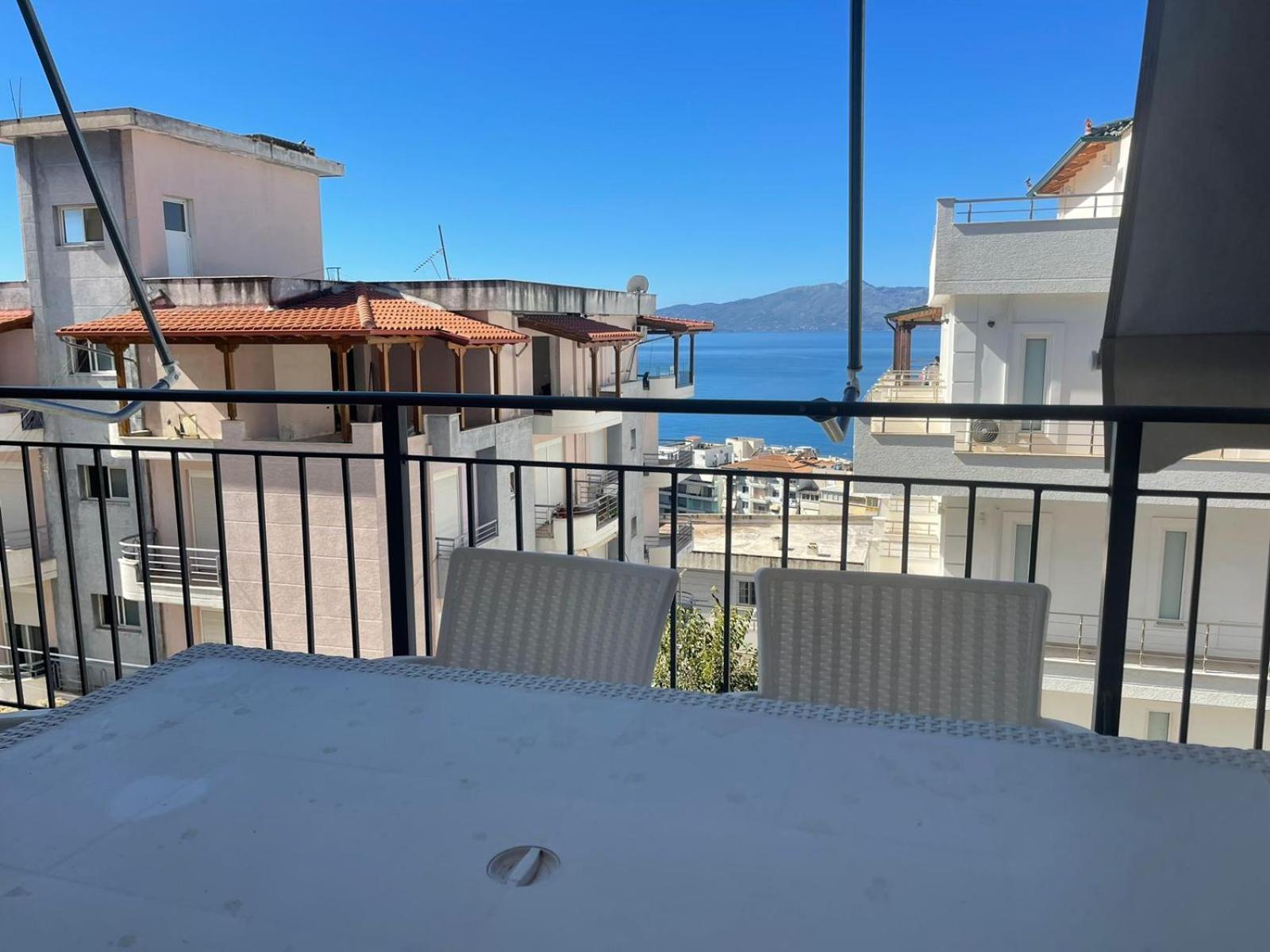 Saranda Deluxe Apartments Exterior photo