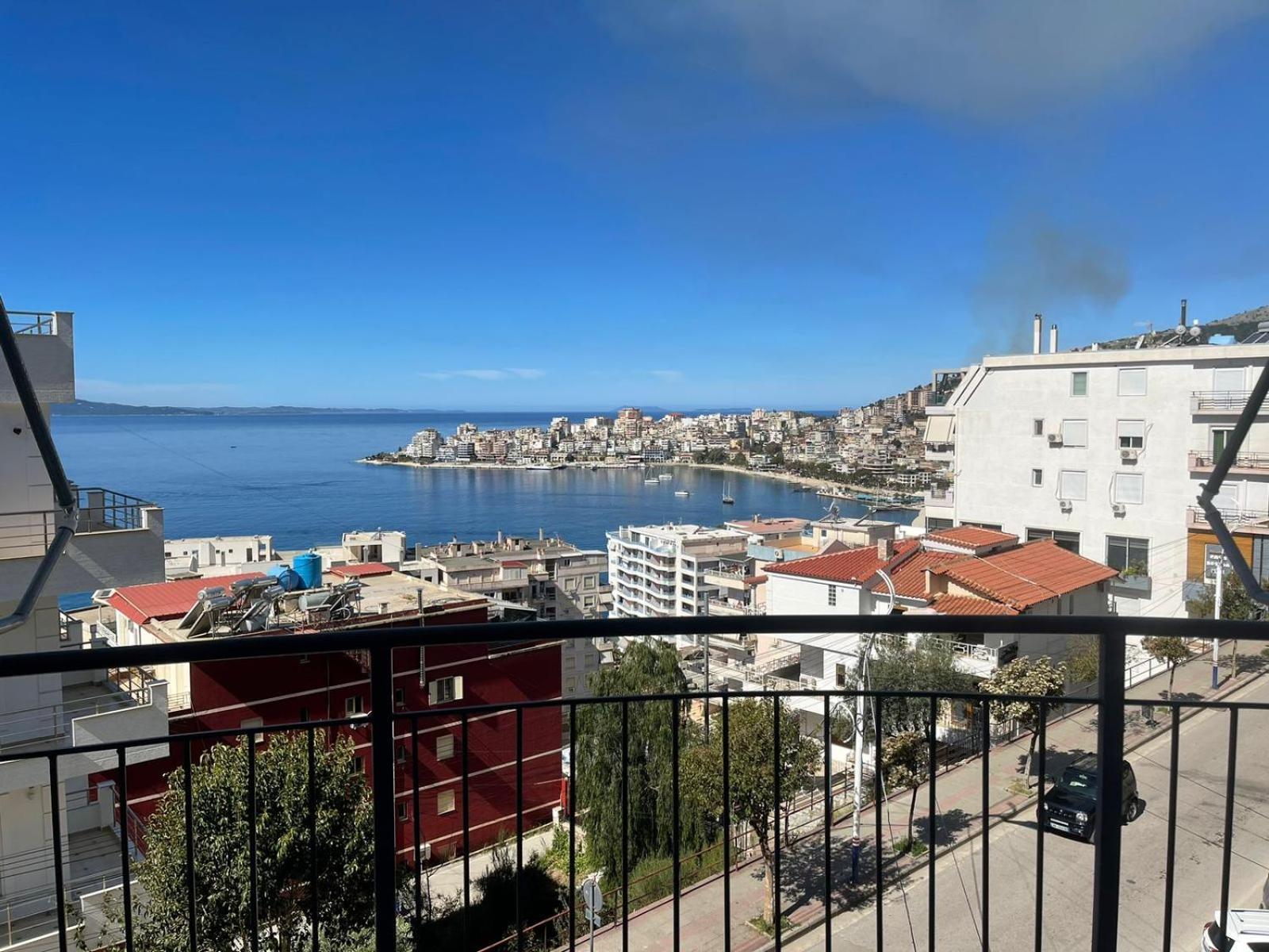 Saranda Deluxe Apartments Exterior photo