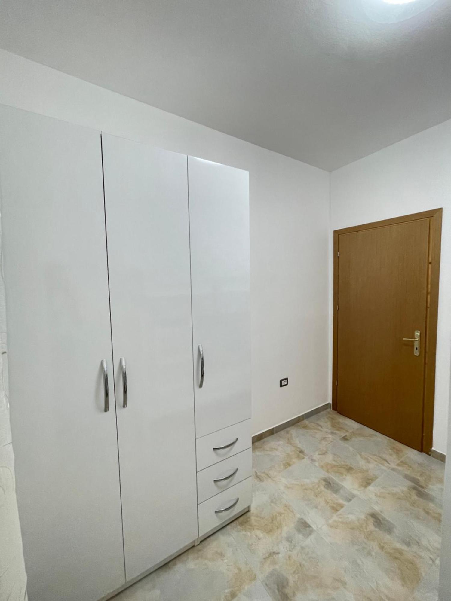 Saranda Deluxe Apartments Exterior photo