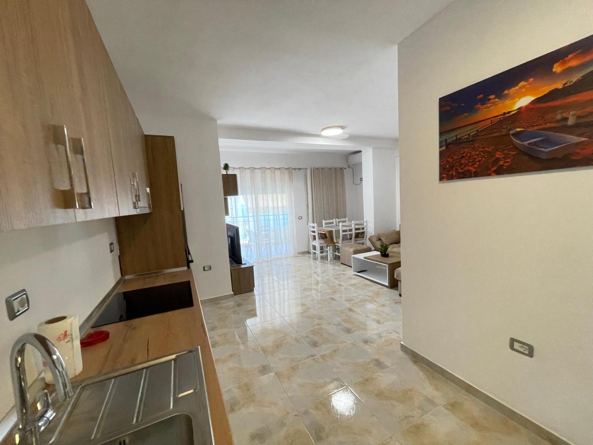 Saranda Deluxe Apartments Exterior photo